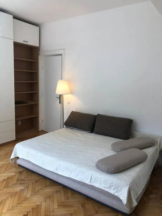 Apartment Interbelic Studio - Old City Town Bucharest - Armenian Quarter